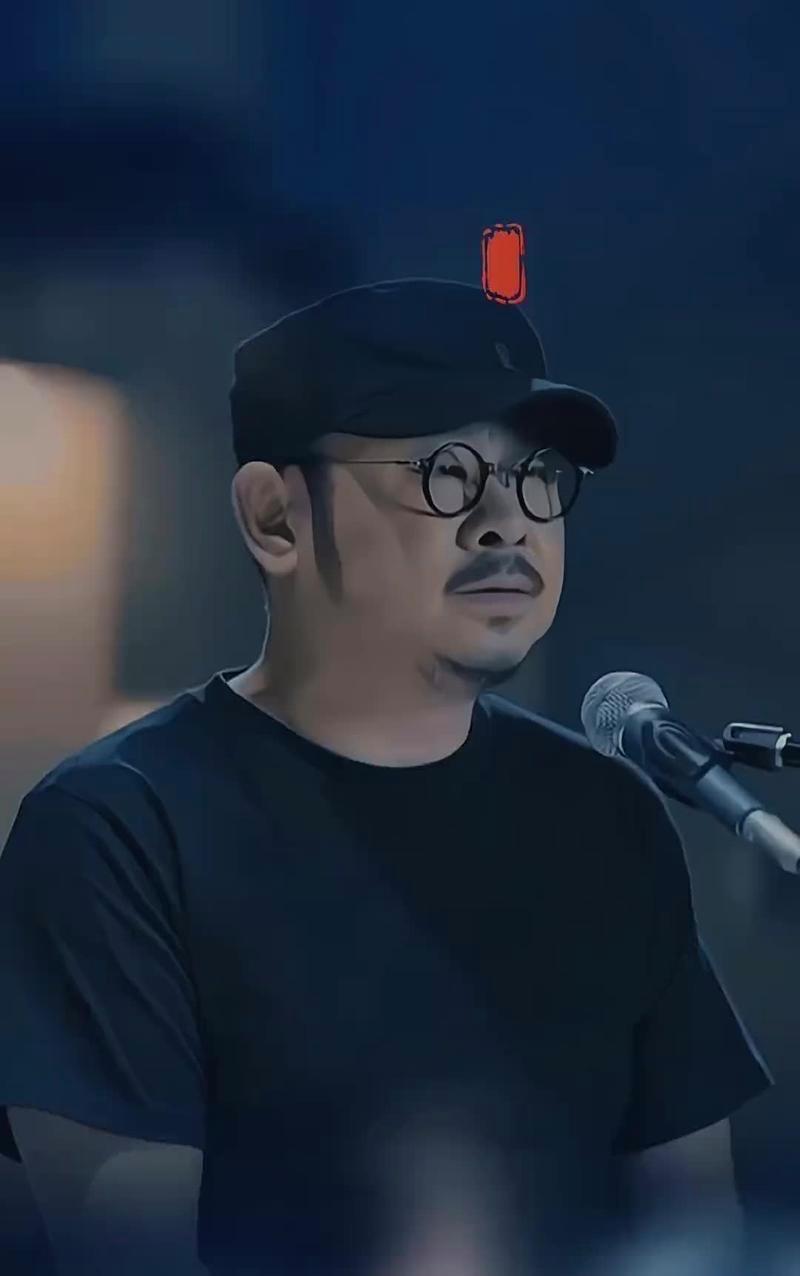 包含Uzi迎来二十赛季出色发挥，篮网观众热烈欢呼！赢得满堂喝彩的词条